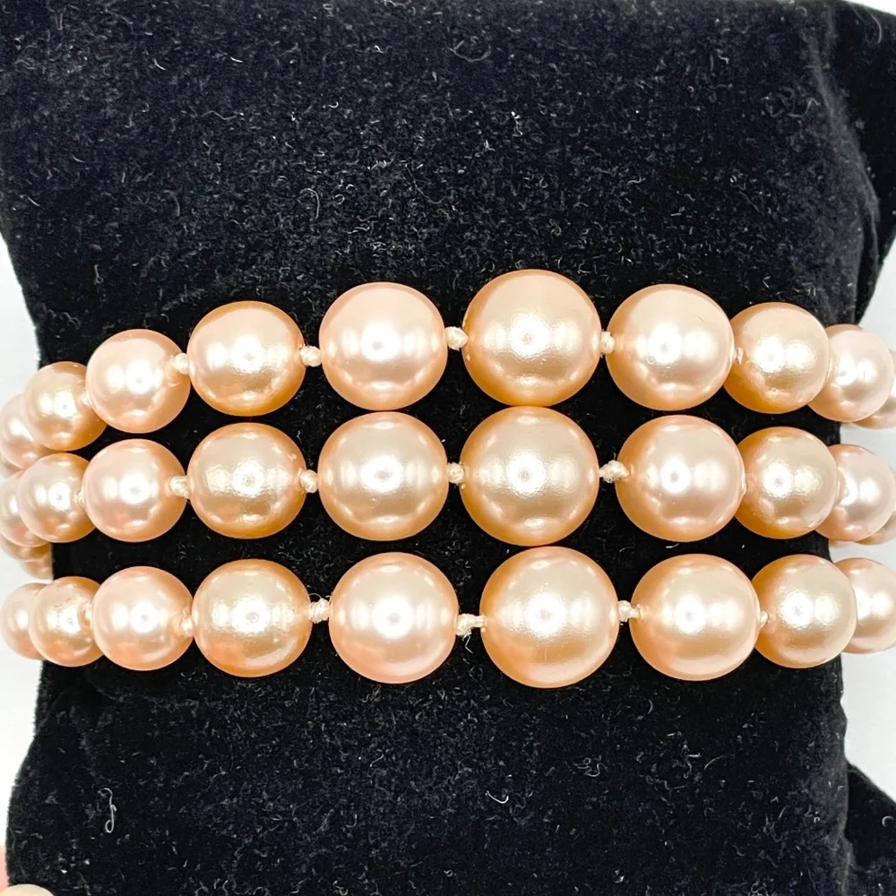 KJL Kenneth J Lane Bracelet Pink Glass Pearl 3 Strand Adjustable up to 9" - Picture 3 of 12